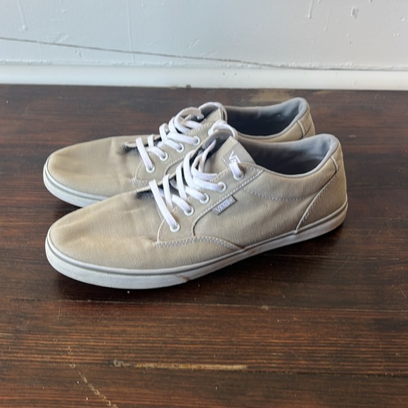 Men’s low top vans shoes size 11 - Picture 2 of 5